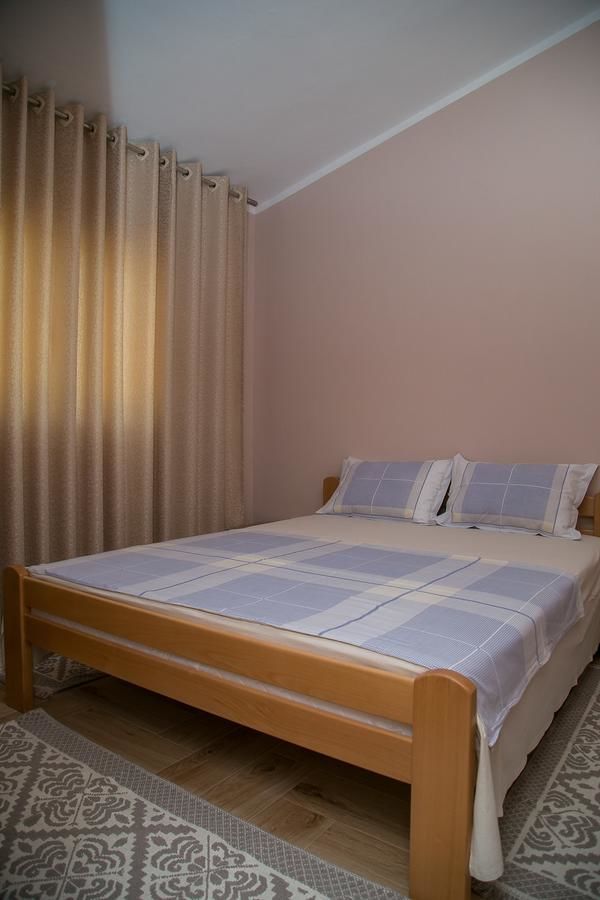 Апартаменты Apartmani Djurovic Добра-Вода