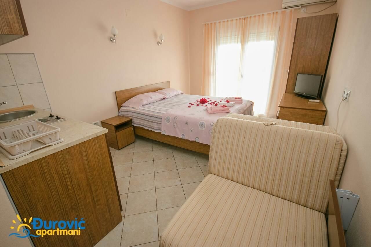 Апартаменты Apartmani Djurovic Добра-Вода