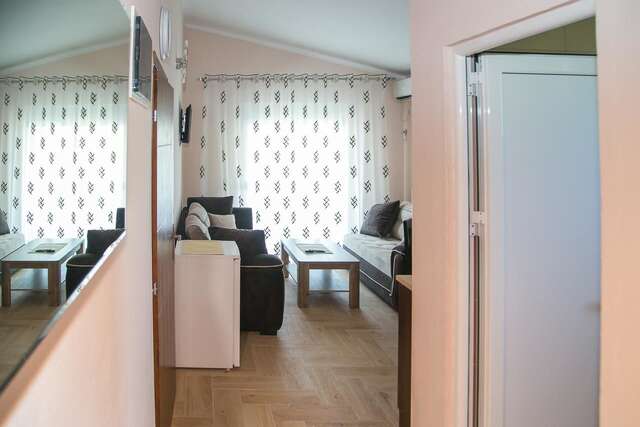 Апартаменты Apartmani Djurovic Добра-Вода-32