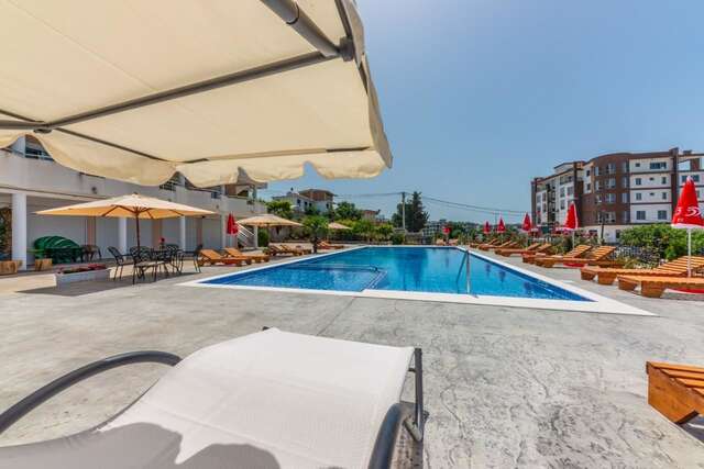 Апартаменты Apartmani Djurovic Добра-Вода-8